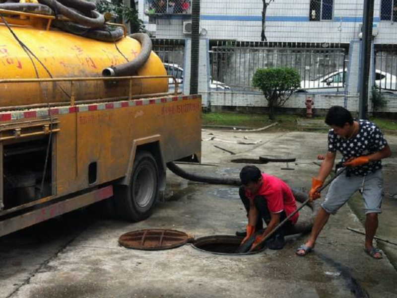 珠海下水道堵塞怎么疏通专业机械疏通清洗大型排污管